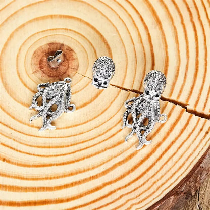 Orecchino vintage fatto a mano