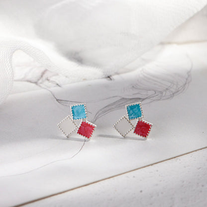 Orecchino artigianale delicato