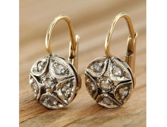 Orecchino bellissimo con stile unico