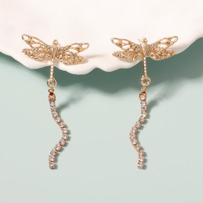 Orecchino artigianale delicato