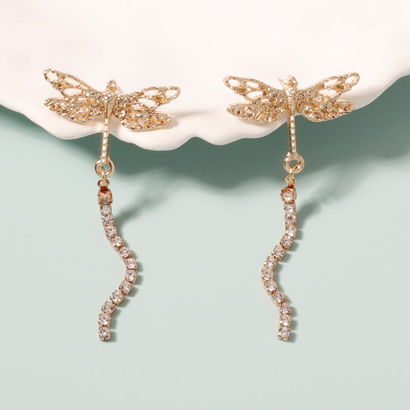 Orecchino artigianale delicato