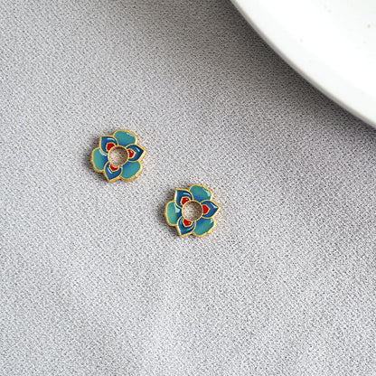 Oro Orecchino artigianale delicato