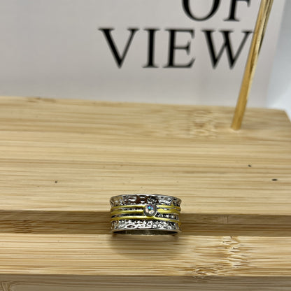 Anello bellissimo con stile unico