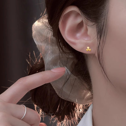 Orecchino stupendo per uso quotidiano