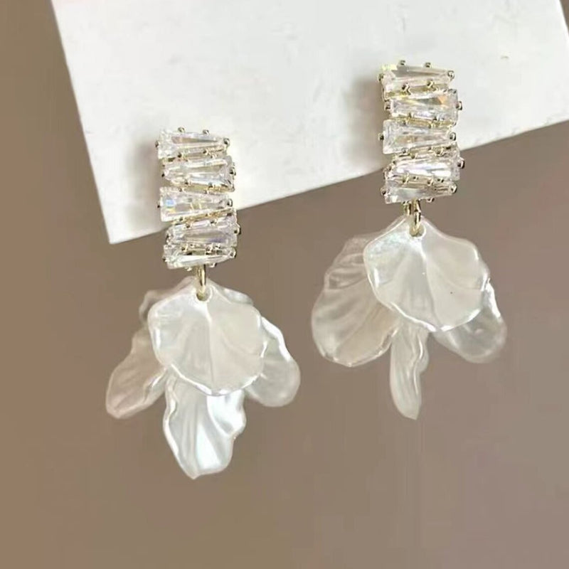 Orecchino affascinante per ogni occasione