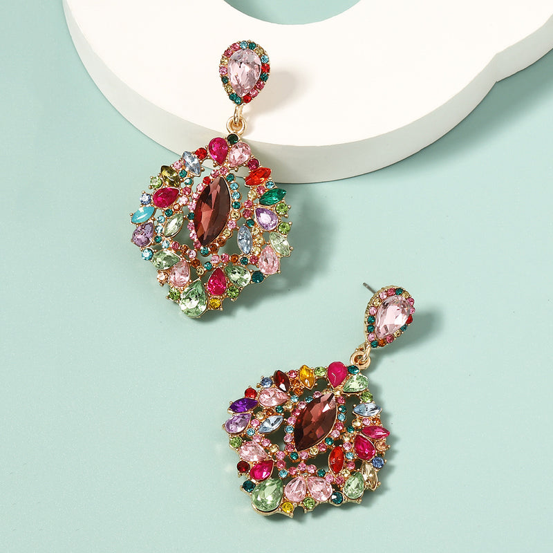 Orecchino affascinante per ogni occasione