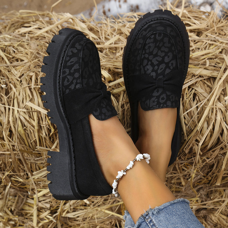 Scarpe Ortopediche Aggraziate dal Look Moderno