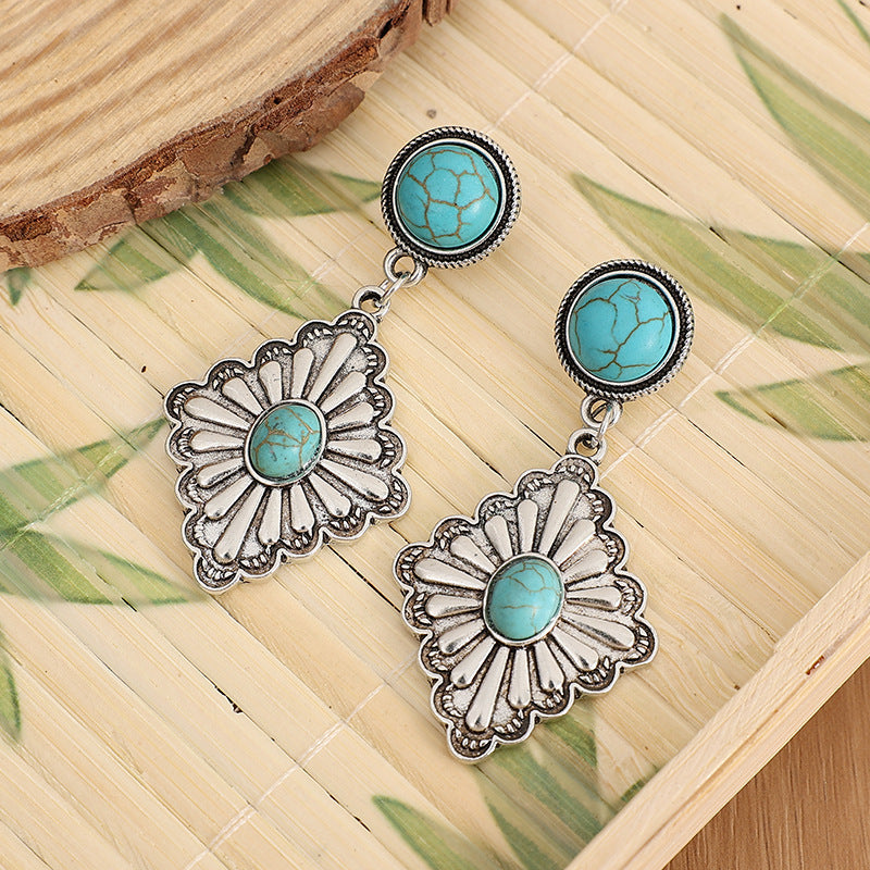 Argento Orecchino bellissimo con stile unico