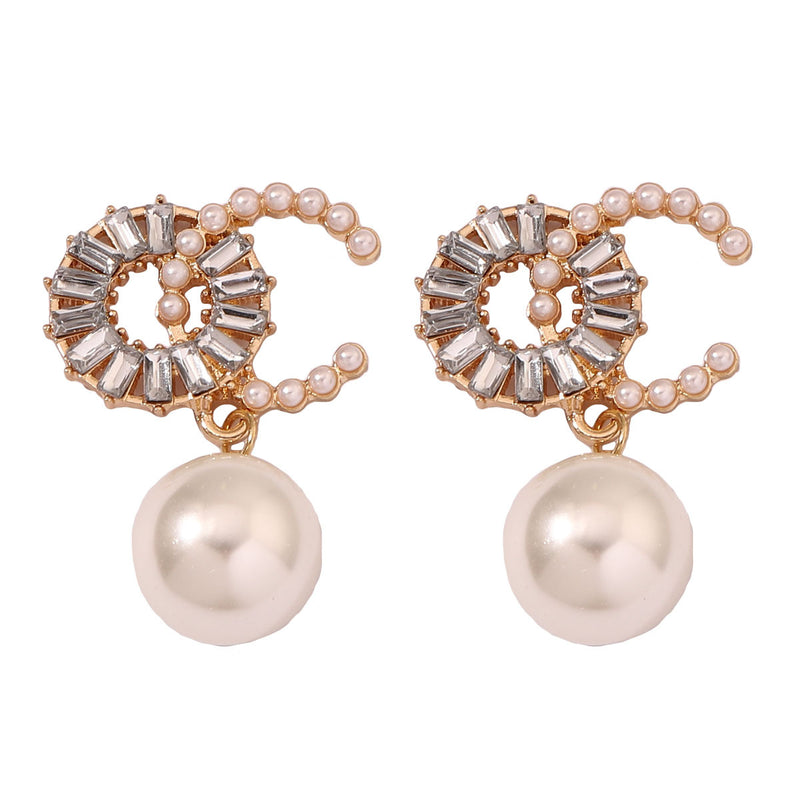 Orecchino elegante per ogni occasione