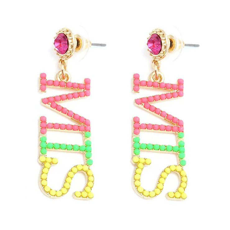 Orecchino affascinante per ogni occasione