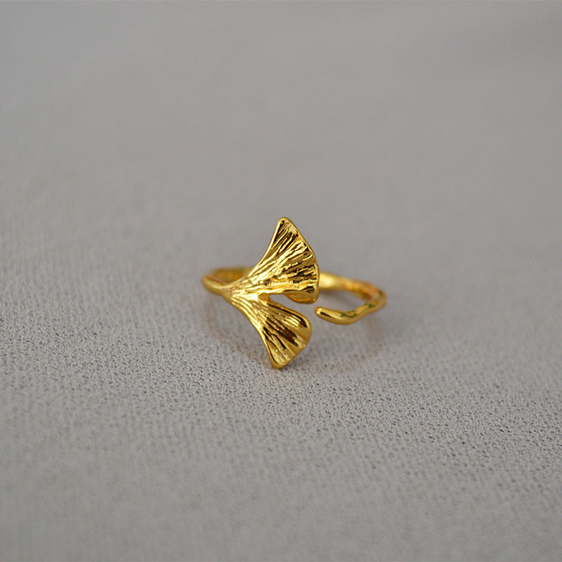 Oro Anello artigianale delicato