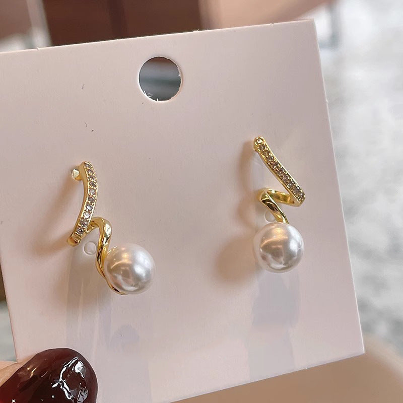 Perla Orecchino bellissimo con stile unico