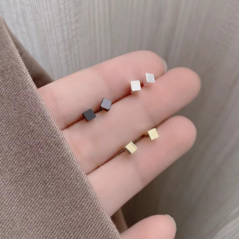 Orecchino classico dal fascino senza tempo