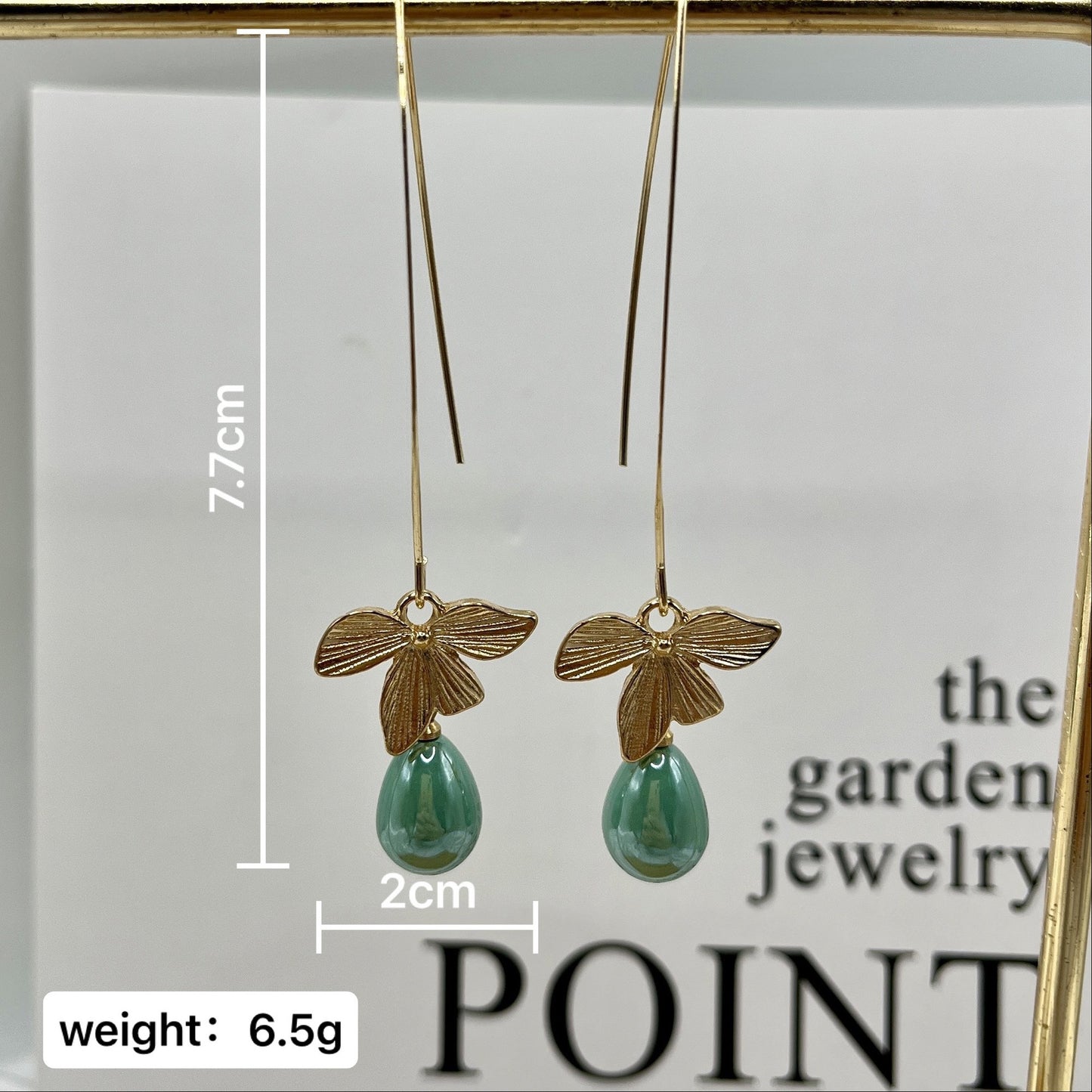 Perla Orecchino classico dal fascino senza tempo