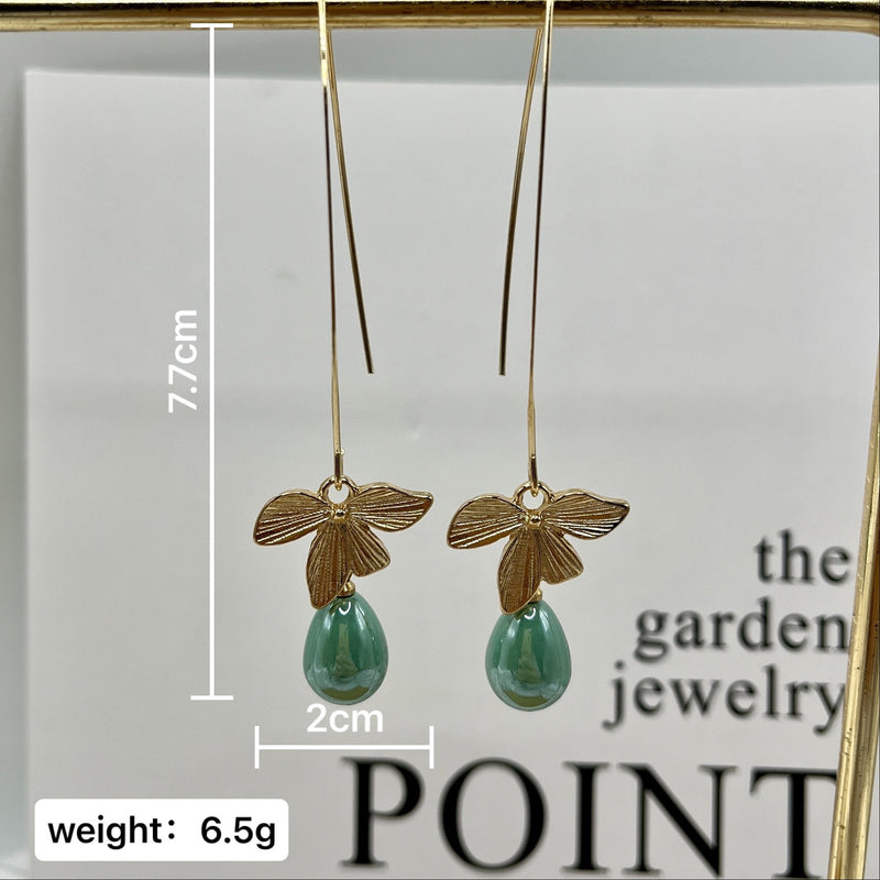 Perla Orecchino classico dal fascino senza tempo