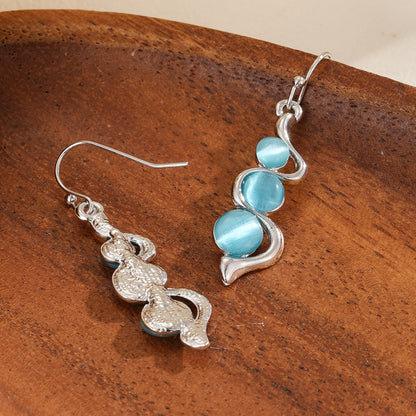 Orecchino artigianale delicato