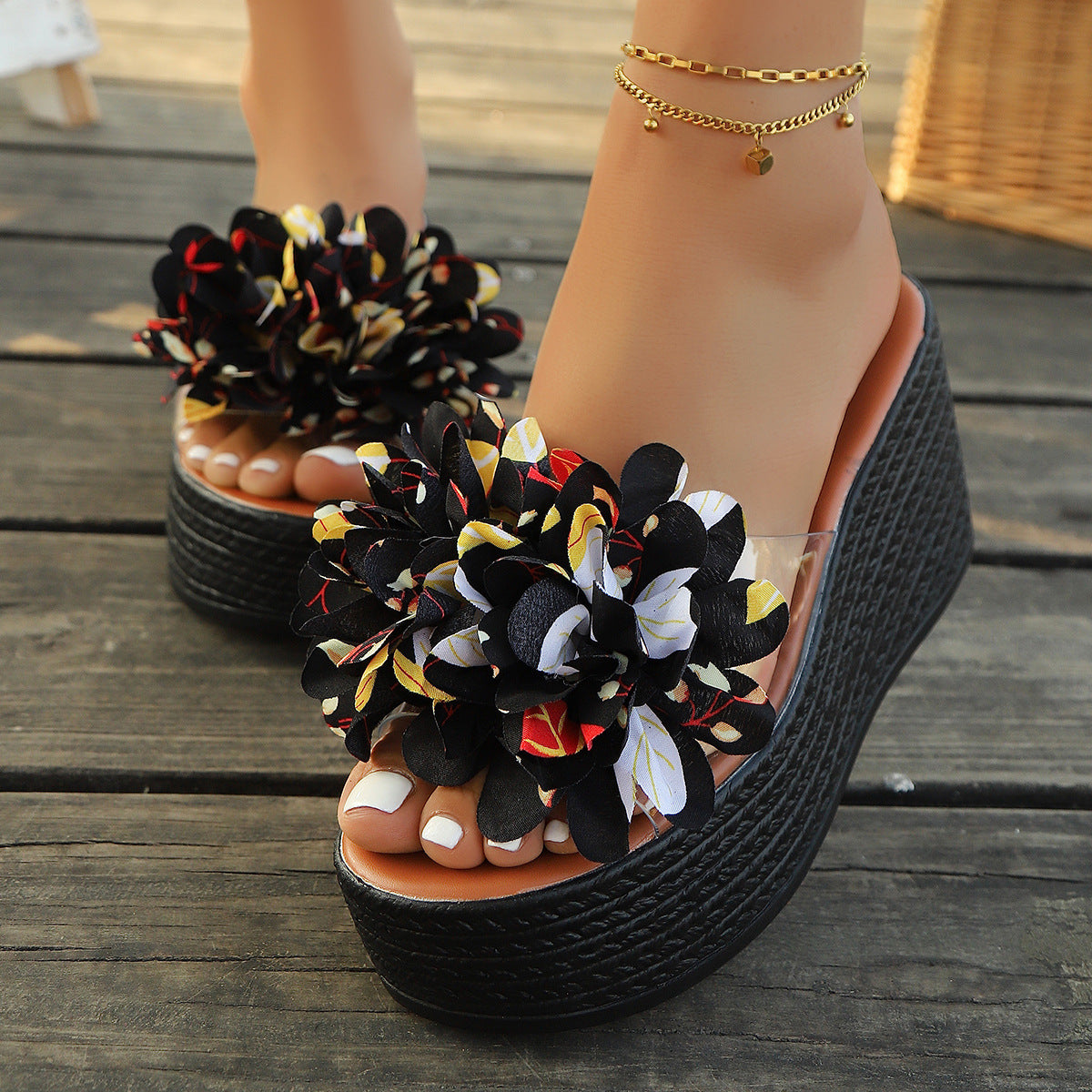 Sandali Ortopediche Aggraziate dal Look Moderno