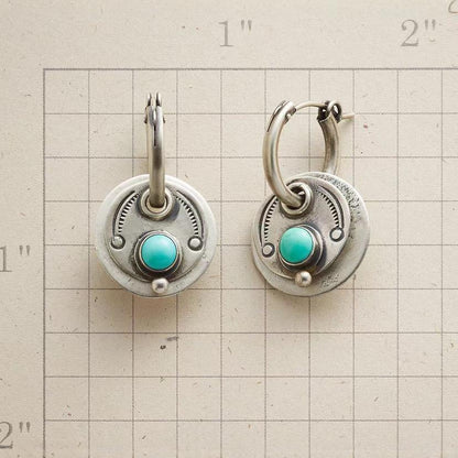 Orecchino artigianale delicato