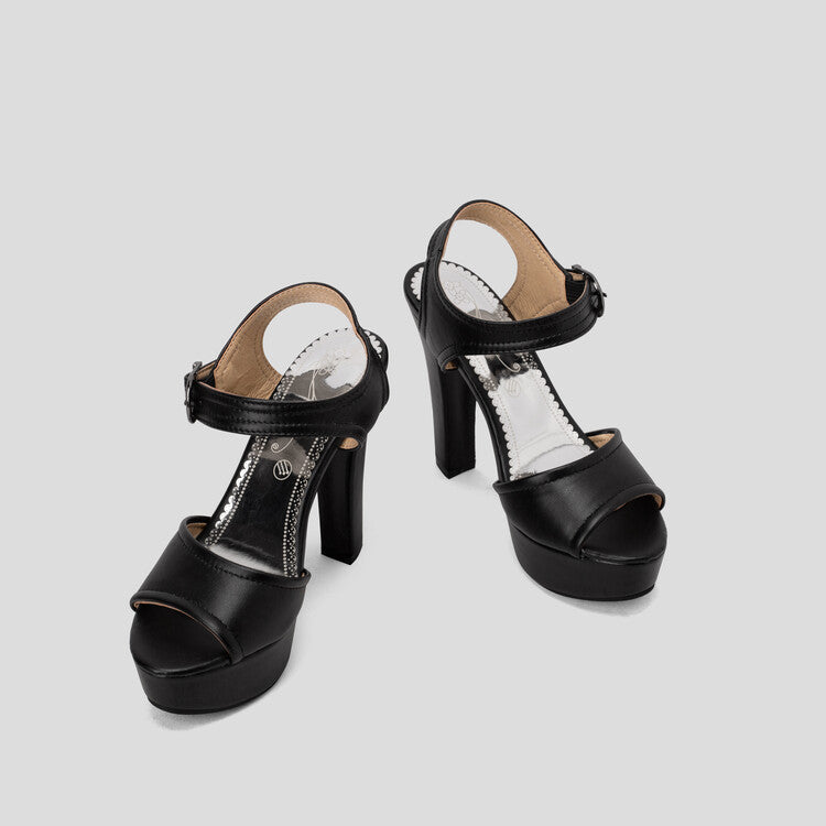 Sandali Ortopediche Aggraziate dal Look Moderno