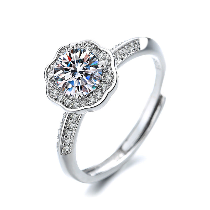 Anello bellissimo con stile unico