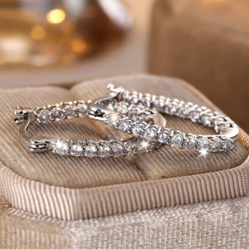 Orecchino stupendo per uso quotidiano