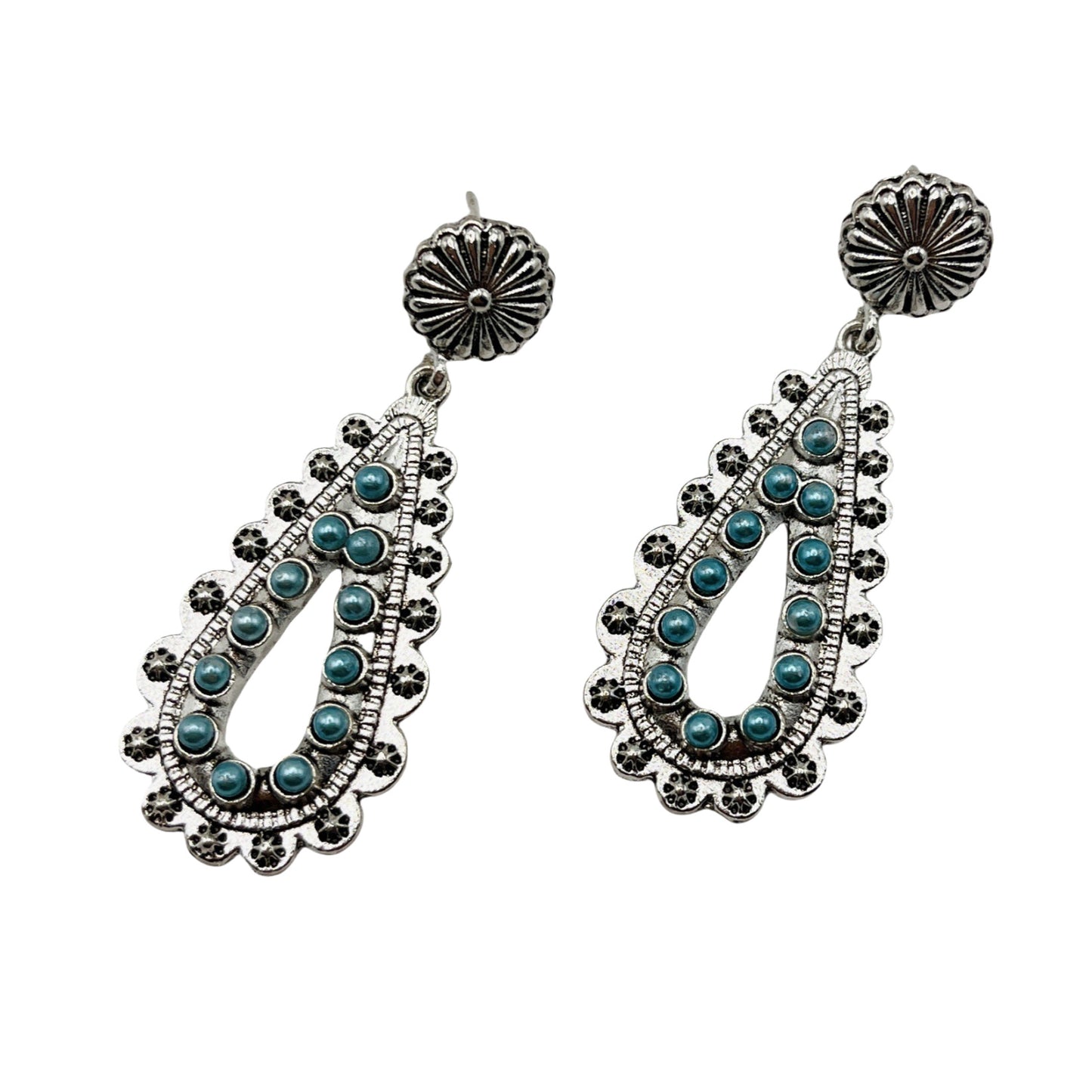 Orecchino artigianale delicato