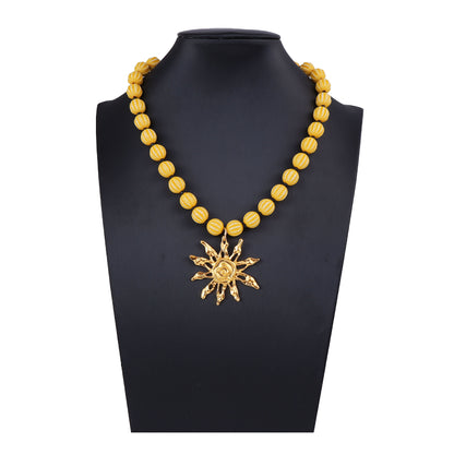 Collana bellissimo con stile unico