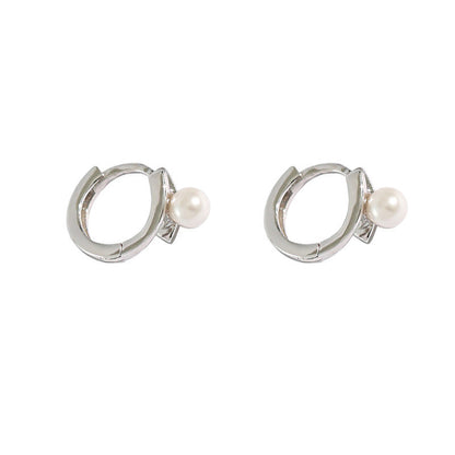 Orecchino artigianale delicato