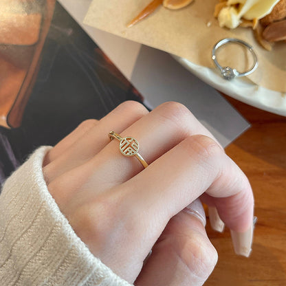 Anello affascinante per ogni occasione