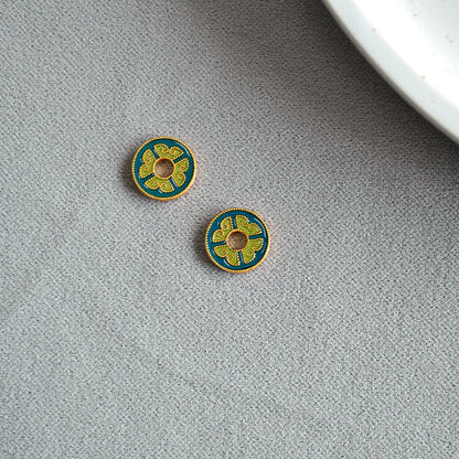 Oro Orecchino artigianale delicato