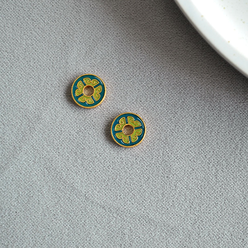 Oro Orecchino artigianale delicato