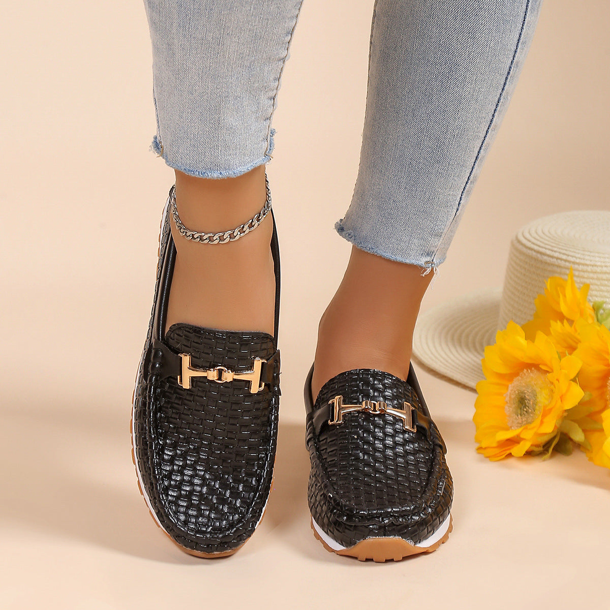 Scarpe Ortopediche Aggraziate dal Look Moderno