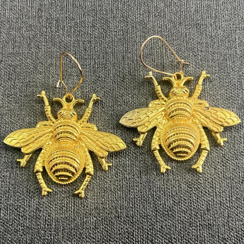 Orecchino stupendo per uso quotidiano