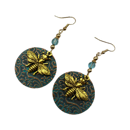 Orecchino artigianale delicato