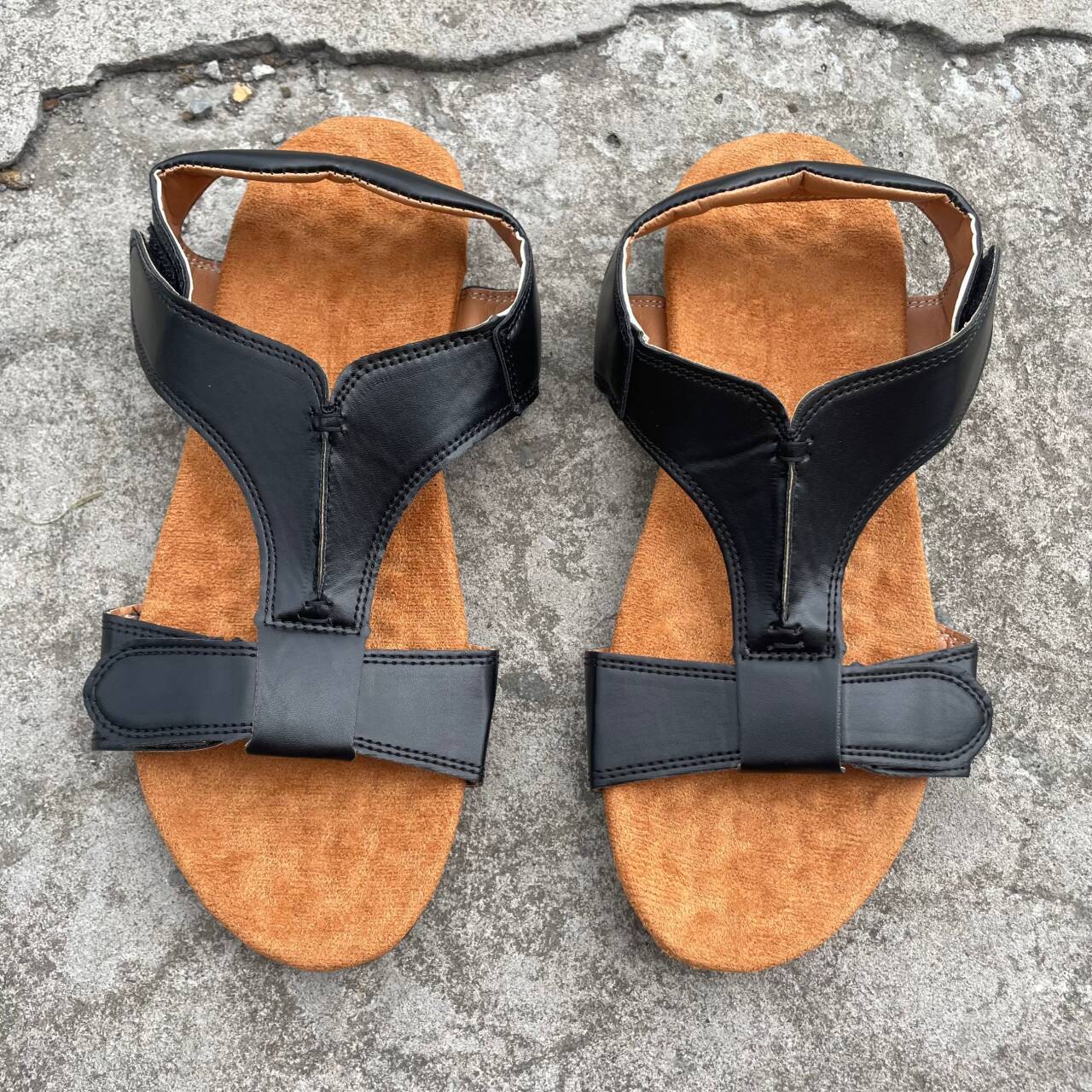 Sandali Ortopediche Aggraziate dal Look Moderno