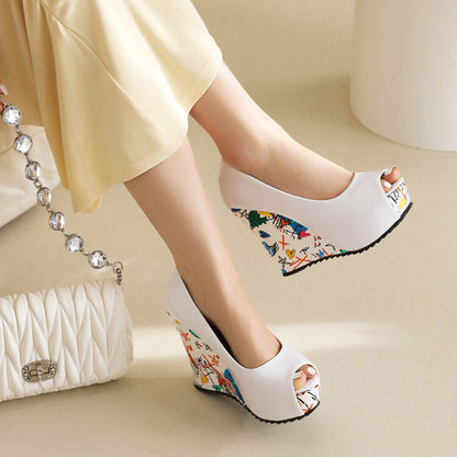 Scarpe Ortopediche Aggraziate dal Look Moderno