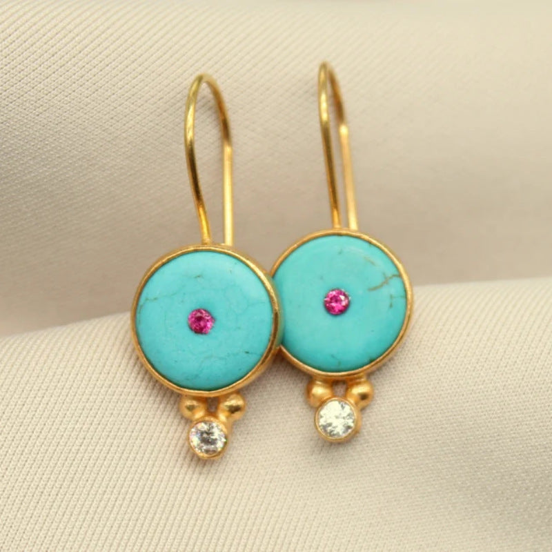 Orecchino artigianale delicato