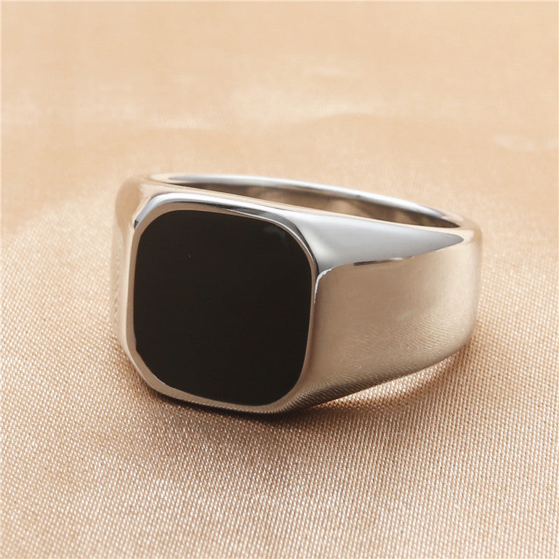 Anello bellissimo con stile unico