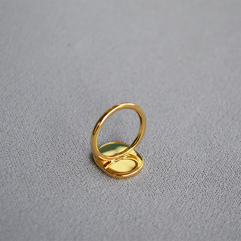 Anello classico dal fascino senza tempo