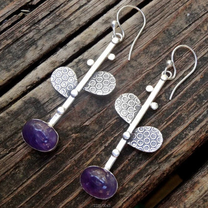 Orecchino artigianale delicato