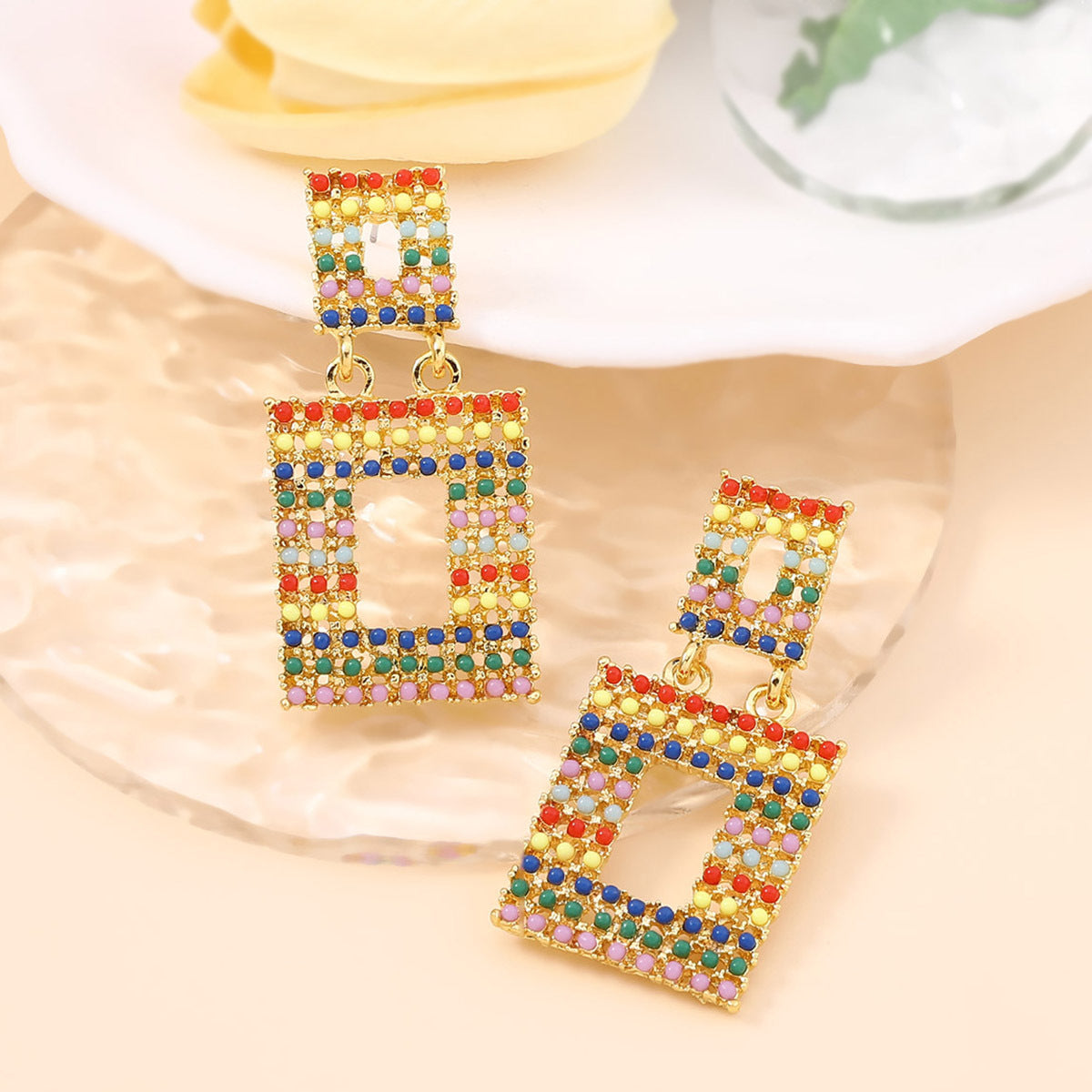 Orecchino affascinante per ogni occasione