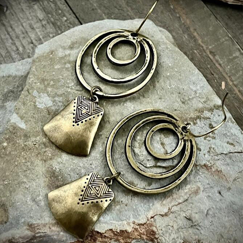 Orecchino elegante per ogni occasione