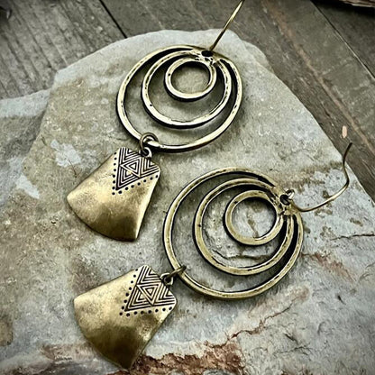 Orecchino elegante per ogni occasione