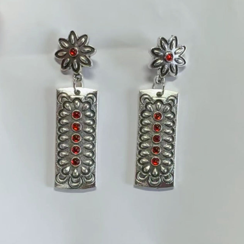 Orecchino affascinante per ogni occasione