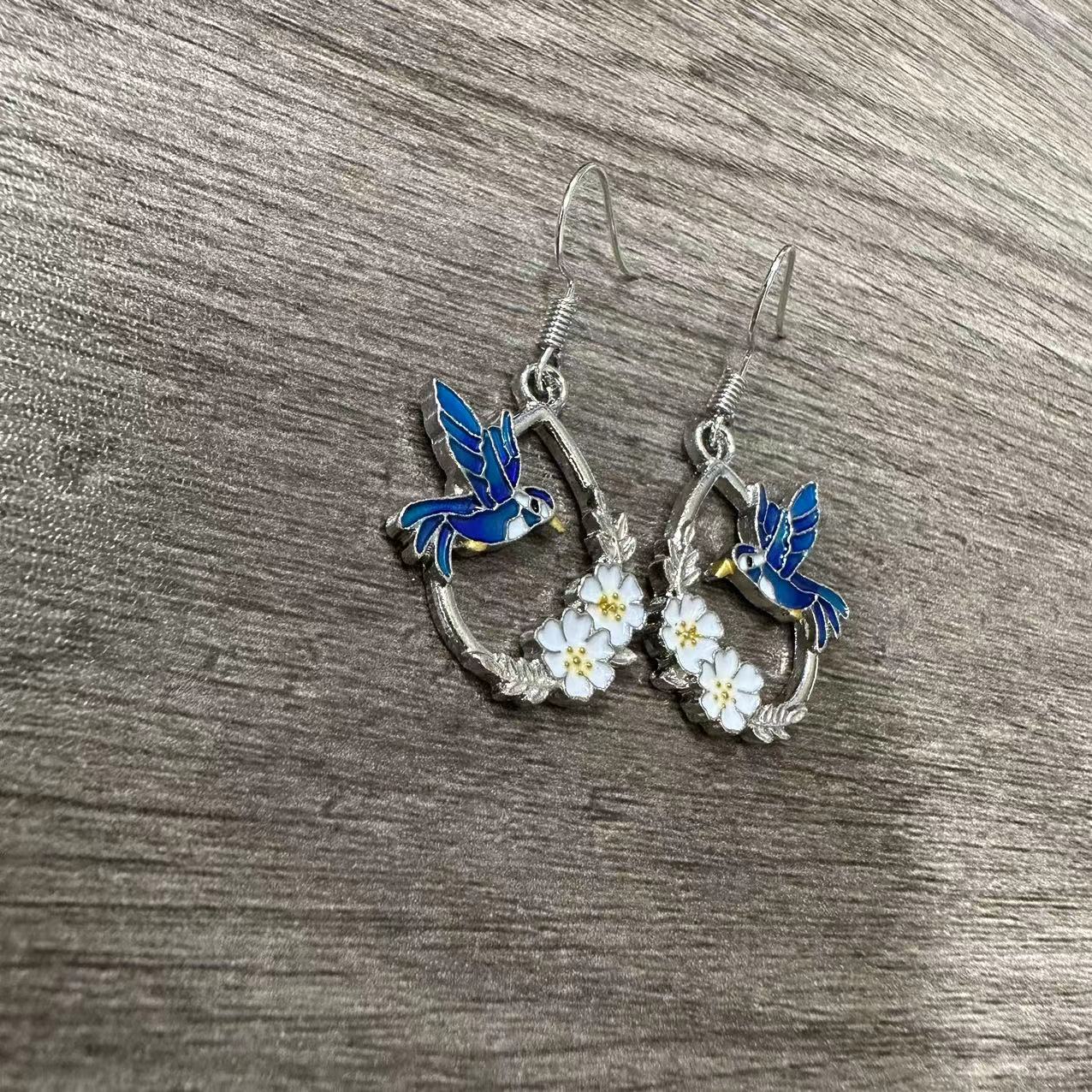 Orecchino vintage fatto a mano