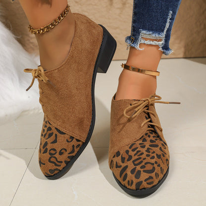 Scarpe Ortopediche Aggraziate dal Look Moderno