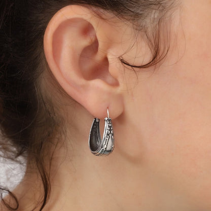 Orecchino elegante per ogni occasione