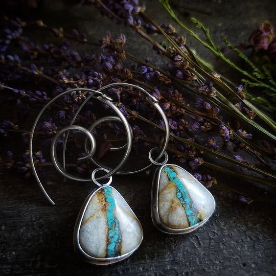 Orecchino romantico per momenti speciali