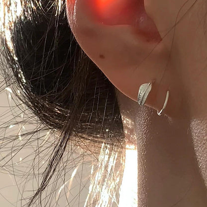 Orecchino artigianale delicato