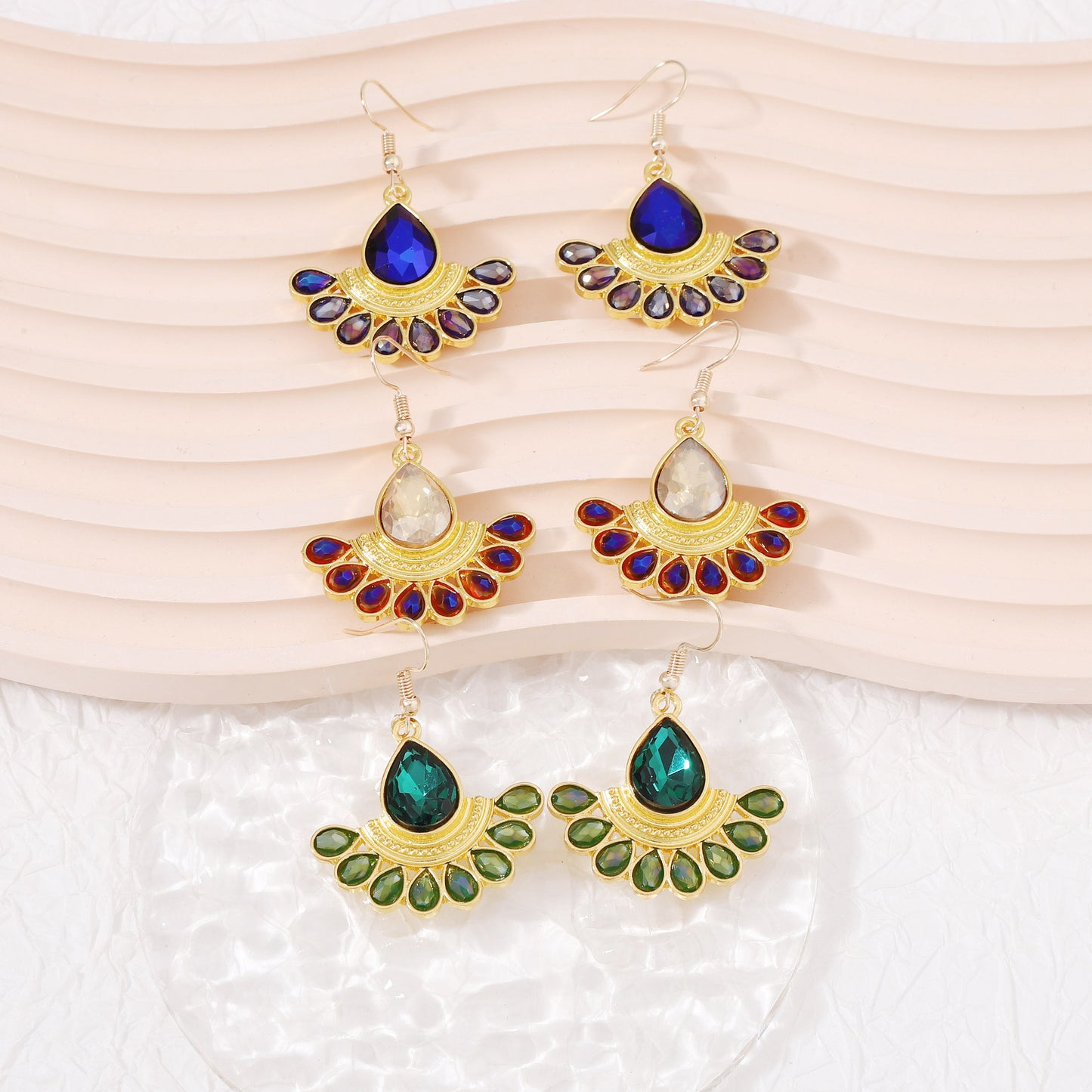 Orecchino bellissimo con stile unico